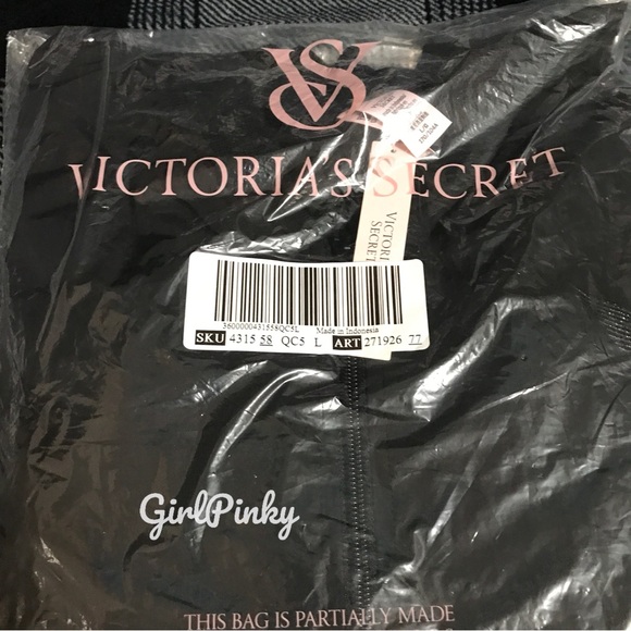 VICTORIA'S SECRET 2025 FASHION SHOW IN FLIGHT BOMBER JACKET IN SIZES L & XL - Picture 6 of 8